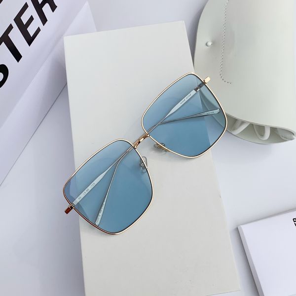 2020 new gm sunglasses windwind large metal box female korean v shenzhen high-quality sunglasses glasses men, White;black
2020 new gm sunglasses windwind large metal box female korean v shenzhen high-quality sunglasses glasses men, White;black