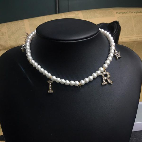 chains 2021 fashion d brand design copper pendant necklace ladies noble and elegant inlaid zircon pearl gift jewelry party, Silver
chains 2021 fashion d brand design copper pendant necklace ladies noble and elegant inlaid zircon pearl gift jewelry party, Silver
