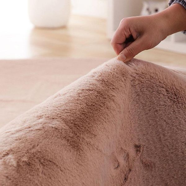 carpets imitation fur carpet livingroom bedroom bedside rugs soft fluffy sofa mat coffee table bay window seat pad solid color
carpets imitation fur carpet livingroom bedroom bedside rugs soft fluffy sofa mat coffee table bay window seat pad solid color