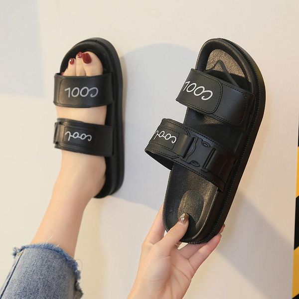 women 2021 summer new fashion letter flat slippers soft slides solid outdoor casual beach shoes, Black
women 2021 summer new fashion letter flat slippers soft slides solid outdoor casual beach shoes, Black