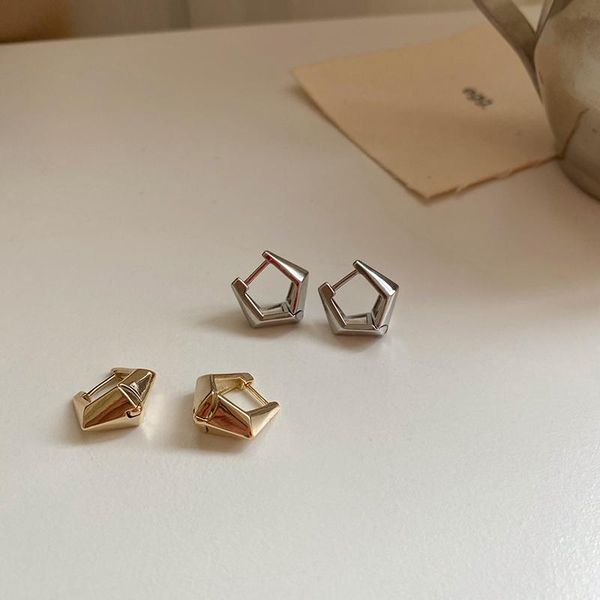 hoop & huggie chunky metal rhombus shaped earrings for women french small tiny hoops statement geometric chic jewelry, Golden;silver
hoop & huggie chunky metal rhombus shaped earrings for women french small tiny hoops statement geometric chic jewelry, Golden;silver