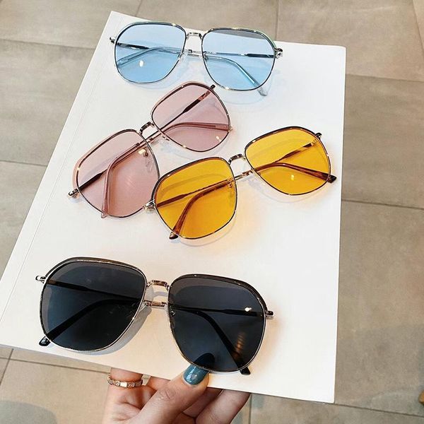sunglasses vintage women fashion woman sun glasses european cmaos lady classic trendy uv400 eyewear outdoor shade travel oculos, White;black
sunglasses vintage women fashion woman sun glasses european cmaos lady classic trendy uv400 eyewear outdoor shade travel oculos, White;black