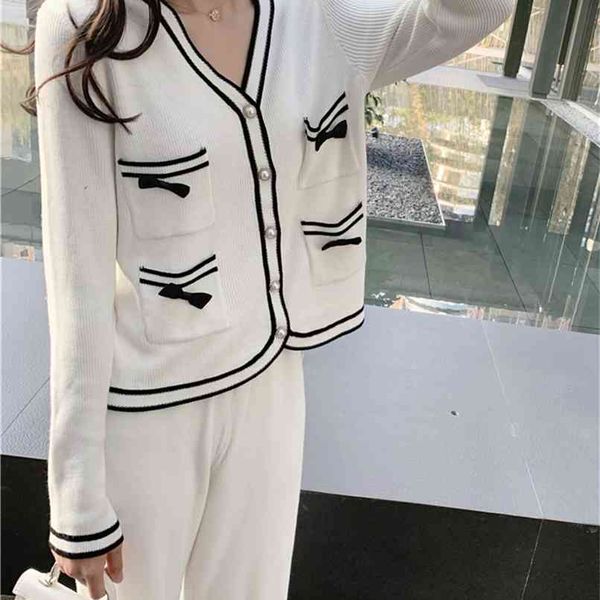 spring tracksuits sweater suits 2 piece set women sweet bow pocket cardigan coat + wide-leg pants sets trousers outfits 210602, White
spring tracksuits sweater suits 2 piece set women sweet bow pocket cardigan coat + wide-leg pants sets trousers outfits 210602, White