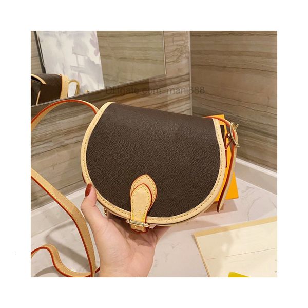 classic cross body bag fashion letter shoulder bags women handbags purse flap saddle simple hand all-match crossbody bags wallet
classic cross body bag fashion letter shoulder bags women handbags purse flap saddle simple hand all-match crossbody bags wallet