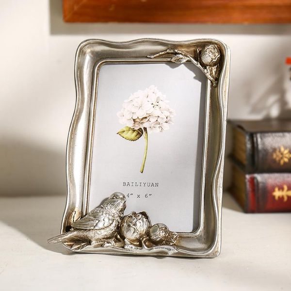 frames and mouldings european creative retro art po frame set up wedding decoration
frames and mouldings european creative retro art po frame set up wedding decoration