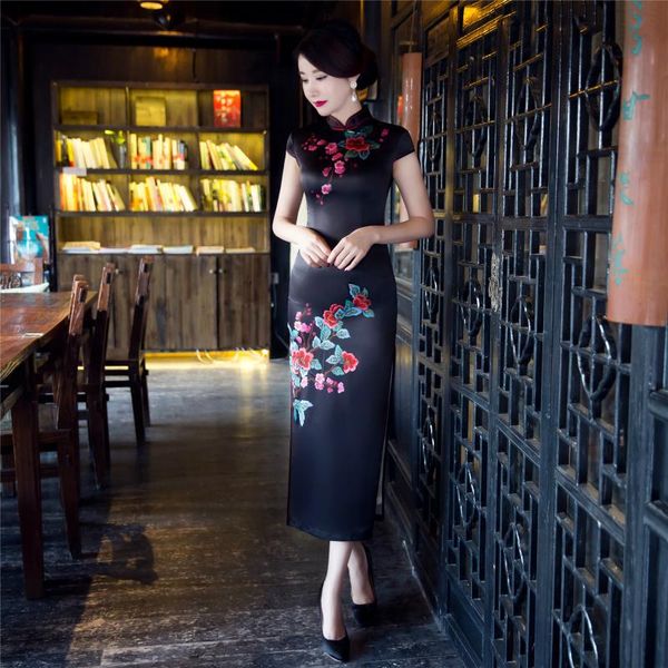 black formal chinese dresses cheongsam ladies elegant silk vintage traditional plus size for women dress with embroidery ethnic clothing, Red
black formal chinese dresses cheongsam ladies elegant silk vintage traditional plus size for women dress with embroidery ethnic clothing, Red