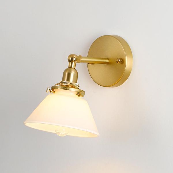 wall lamp el brass with cone glass shape rotation angle 270 degree up and down for bedroom livingroom indoor lighting
wall lamp el brass with cone glass shape rotation angle 270 degree up and down for bedroom livingroom indoor lighting