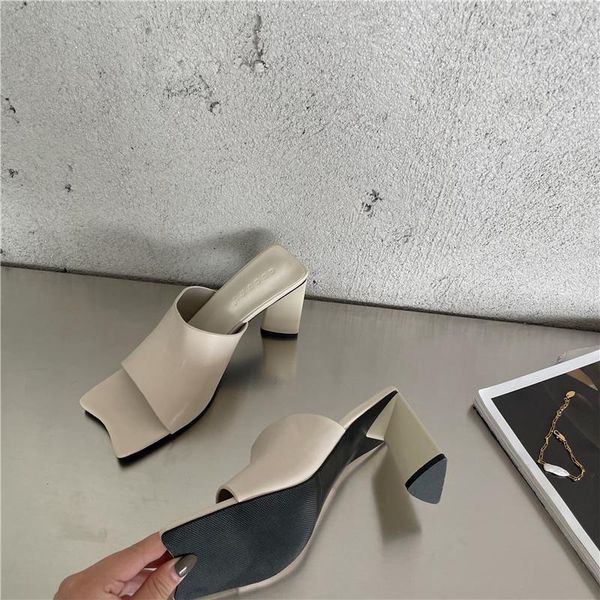 high-quality weave open thick heels shoes women slip on footwear flip flops sandals fashion solid slippers lady, Black
high-quality weave open thick heels shoes women slip on footwear flip flops sandals fashion solid slippers lady, Black