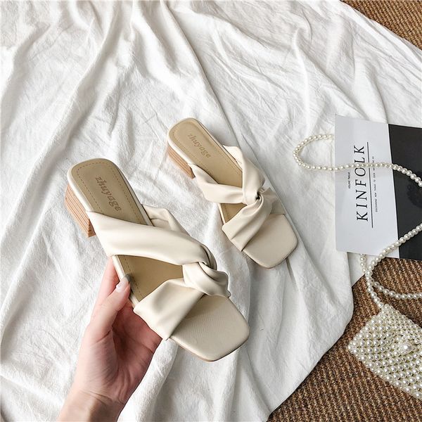 female summer outside wearing white slippers web celebrity fashion high - heeled temperament sandals comfortable and non-slip, Black
female summer outside wearing white slippers web celebrity fashion high - heeled temperament sandals comfortable and non-slip, Black