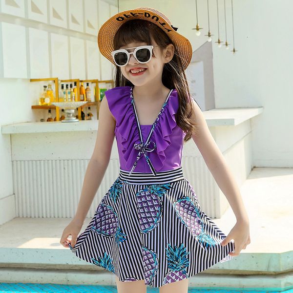 Swimsuit 20 new cute swimsuit girl middle school girl one piece skirt style conservative swimsuit three piece set little princess long sleeve, White;black
Swimsuit 20 new cute swimsuit girl middle school girl one piece skirt style conservative swimsuit three piece set little princess long sleeve, White;black