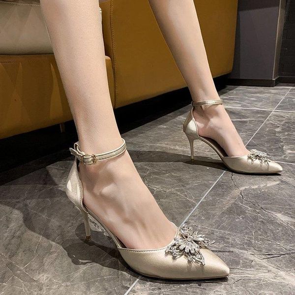 med clear heels all-match closed toe sandals 2021 women's velvet shoes suit female beige medium suede bow girls high pointed, Black
med clear heels all-match closed toe sandals 2021 women's velvet shoes suit female beige medium suede bow girls high pointed, Black
