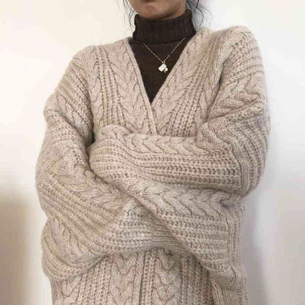 lmq new women korean casual sweater cardigan soft comfortable solid size loose long female bat sleeve knitted, White;black
lmq new women korean casual sweater cardigan soft comfortable solid size loose long female bat sleeve knitted, White;black