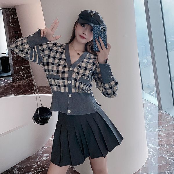 knitted cardigan women's wear with 2021 new v-neck plaid sweater, loose, college coat, White
knitted cardigan women's wear with 2021 new v-neck plaid sweater, loose, college coat, White