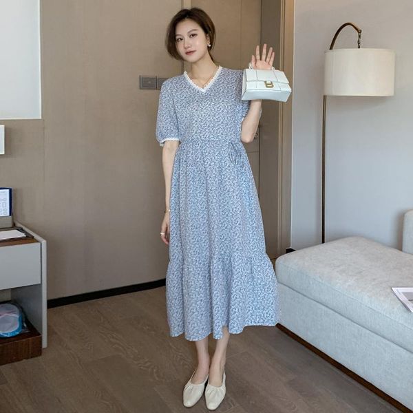 summer v-neck pregnant women dress short sleeve lace patchwork ruffles beach small floral printed maternity dresses, White
summer v-neck pregnant women dress short sleeve lace patchwork ruffles beach small floral printed maternity dresses, White