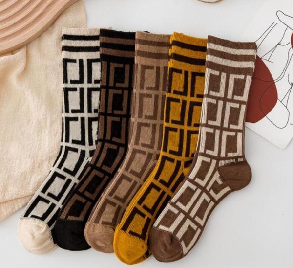 designer mens womens socks embroidery brand letter printing casual autumn pure cotton sports knitted warm winter men fashion comfortable, Black
designer mens womens socks embroidery brand letter printing casual autumn pure cotton sports knitted warm winter men fashion comfortable, Black