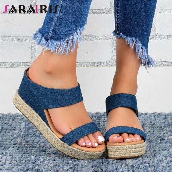 retro female 2021 outdoor design slippers solid platform women straw heel wedges brand shoes woman, Black
retro female 2021 outdoor design slippers solid platform women straw heel wedges brand shoes woman, Black