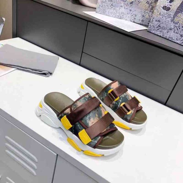 70% off wholesale flip-flops summer women's luxury designer sandals ladies flat shoes classic elastic band slippers with gift box, Black
70% off wholesale flip-flops summer women's luxury designer sandals ladies flat shoes classic elastic band slippers with gift box, Black