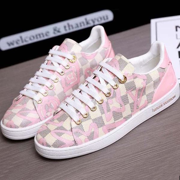 womens luxurys designers shoes leather sneaker embroidery classic trainers lover trainer sneakers with box bagandshoe 014, Black
womens luxurys designers shoes leather sneaker embroidery classic trainers lover trainer sneakers with box bagandshoe 014, Black