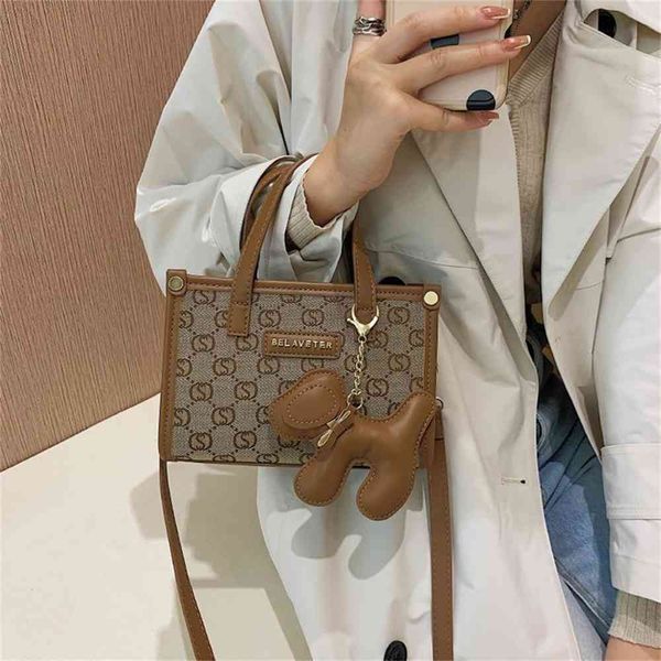 simple bag female new fashion portable messenger leisure small single shoulder bucket bag purse black friday
simple bag female new fashion portable messenger leisure small single shoulder bucket bag purse black friday