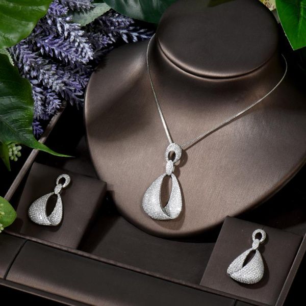 earrings & necklace hibride luxury exclusive circle earring sets for women wedding bridal cubic zircondubai high end jewelry set n-1664, Silver
earrings & necklace hibride luxury exclusive circle earring sets for women wedding bridal cubic zircondubai high end jewelry set n-1664, Silver