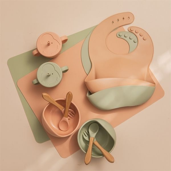 6 pcs solid baby silicone feeding tableware sets plate bowl bib placemat fork spoon cup set children suite 211102
6 pcs solid baby silicone feeding tableware sets plate bowl bib placemat fork spoon cup set children suite 211102