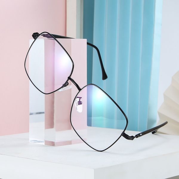 16040 square large frame white screen glasses new fashion flat lens men's and women's versatile frame glasses, White;black
16040 square large frame white screen glasses new fashion flat lens men's and women's versatile frame glasses, White;black