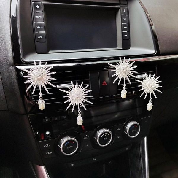luxury big diamond flower pearl pendant car accessories interior woman air freshener perfume auto vent clip 
luxury big diamond flower pearl pendant car accessories interior woman air freshener perfume auto vent clip