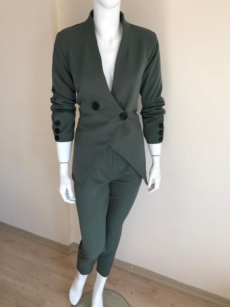women's trouser suit, blazer 2-piece suit, jacket and pants, office wear, stylish design green suit, White
women's trouser suit, blazer 2-piece suit, jacket and pants, office wear, stylish design green suit, White