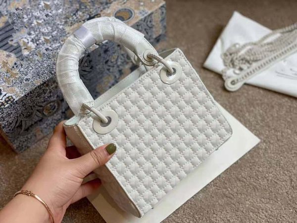 luxury variety of elegant women's bags fashion shoulder diamond handbag leather messenger bag with box
luxury variety of elegant women's bags fashion shoulder diamond handbag leather messenger bag with box