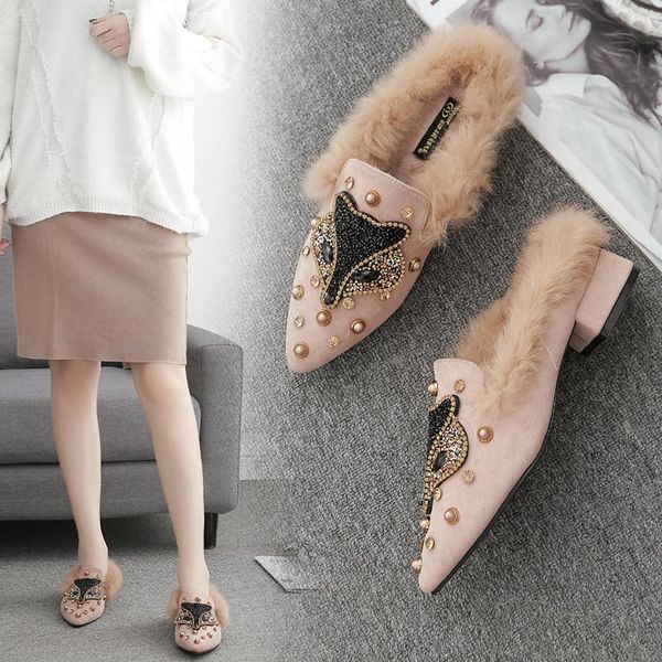 slippers 2021 brand designer winter rivet crystal hair woman fur slides slip on pointed toe loafers mules flip flops big size, Black
slippers 2021 brand designer winter rivet crystal hair woman fur slides slip on pointed toe loafers mules flip flops big size, Black