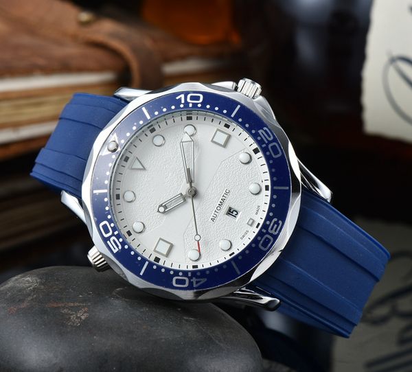 2021 new style three stitches luxury mens watches quartz watch brand designer clock rubber belt men fashion accessories holiday gifts one, Slivery;brown
2021 new style three stitches luxury mens watches quartz watch brand designer clock rubber belt men fashion accessories holiday gifts one, Slivery;brown