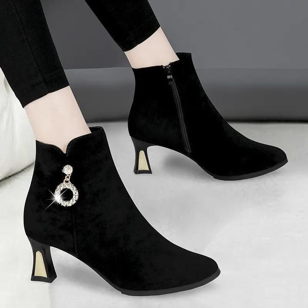 boots cresfimix botas femininas women cool suede comfort autumn & winter black lady fashion sweet boot a7026
boots cresfimix botas femininas women cool suede comfort autumn & winter black lady fashion sweet boot a7026