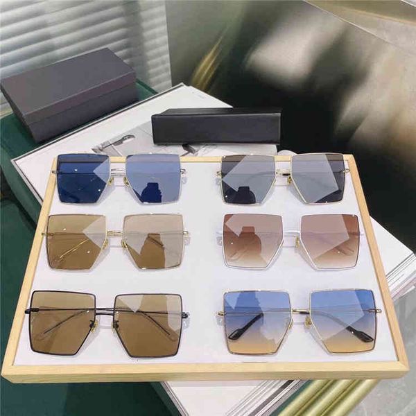 designer sunglasses 2021 new super light large frame small face ins net red same women's cd0122, White;black
designer sunglasses 2021 new super light large frame small face ins net red same women's cd0122, White;black