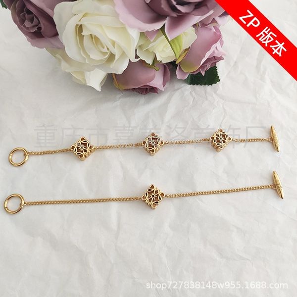 2021 new fashion luo yiwei light luxury high set ot clasp bracelet female gold geometric carving couple's headdress, Black
2021 new fashion luo yiwei light luxury high set ot clasp bracelet female gold geometric carving couple's headdress, Black