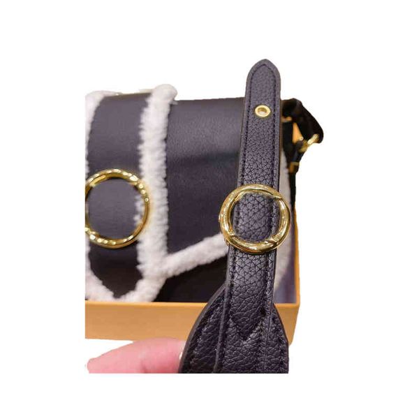 luxury saddle designer bag pont 9 soft wool lamb hair cross body women handbags tote real leather bags lady plaid purses flower magnetic
luxury saddle designer bag pont 9 soft wool lamb hair cross body women handbags tote real leather bags lady plaid purses flower magnetic