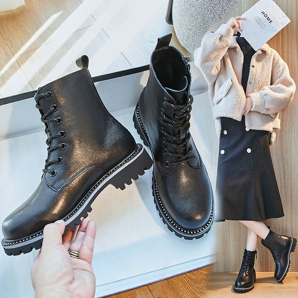 2021 autumn winter martin british style thick heel lace up leather short boots black plush women's sho
2021 autumn winter martin british style thick heel lace up leather short boots black plush women's sho