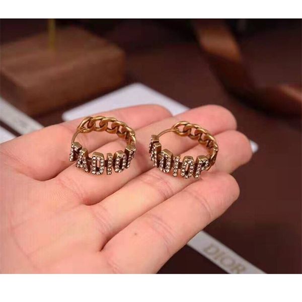 family / autumn letter big circle feminine exaggeration personality s925 silver pin earrings
family / autumn letter big circle feminine exaggeration personality s925 silver pin earrings