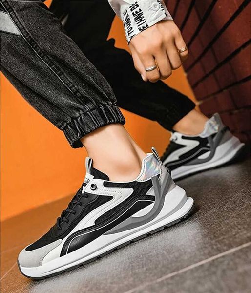 2021 wholesale all-match breathable fashion brand-name shoes sports three-color men's light running39-44
2021 wholesale all-match breathable fashion brand-name shoes sports three-color men's light running39-44