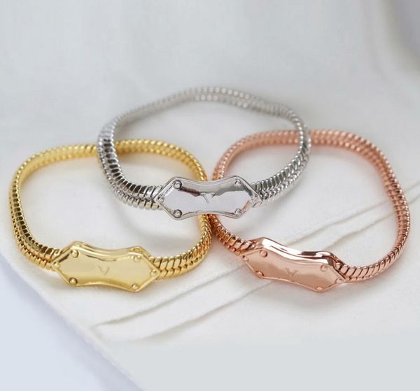 europe america style lady women gold/silver-colour hardware engraved v initials four leaf flower nanogram snake chain bracelet twinkle, Golden;silver
europe america style lady women gold/silver-colour hardware engraved v initials four leaf flower nanogram snake chain bracelet twinkle, Golden;silver