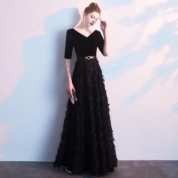 black exquisite vintage evening party dress women elegant v-neck backless banquet gown feather trim long pleated dresses ethnic clothing, Red
black exquisite vintage evening party dress women elegant v-neck backless banquet gown feather trim long pleated dresses ethnic clothing, Red