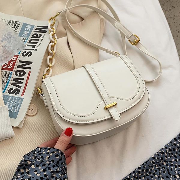 design high-quality texture handbags 2021 fashion -selling messenger bag saddle shoulder width: 20cm bags
design high-quality texture handbags 2021 fashion -selling messenger bag saddle shoulder width: 20cm bags