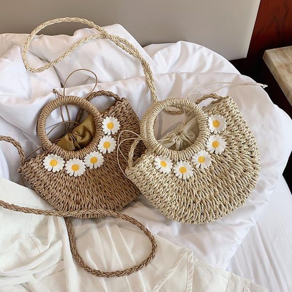 shoulder bags vintage straw bag 2021 women hand-woven hollow handbag moon shape rattan flower big capacity travel beach purse
shoulder bags vintage straw bag 2021 women hand-woven hollow handbag moon shape rattan flower big capacity travel beach purse