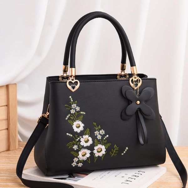 evening bags embroidery flowers pattern handbag for women vintage shoulder bag big capacity crossbody elegant shopping purse
evening bags embroidery flowers pattern handbag for women vintage shoulder bag big capacity crossbody elegant shopping purse