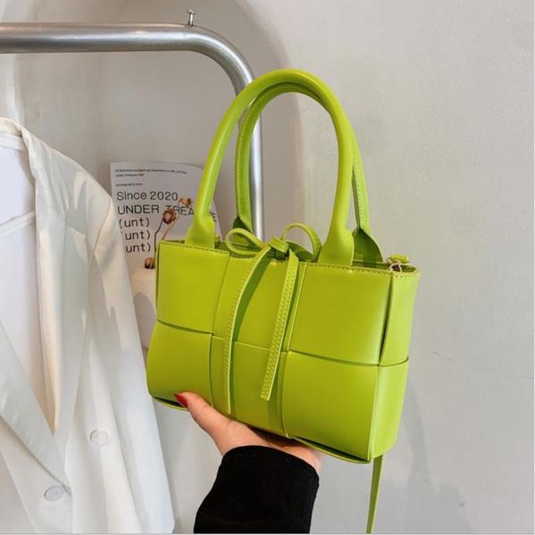 waist bags fashion women crossbody pu leather weave messenger brand desginers ladies purse handbag small flap handbags clutch-bag
waist bags fashion women crossbody pu leather weave messenger brand desginers ladies purse handbag small flap handbags clutch-bag