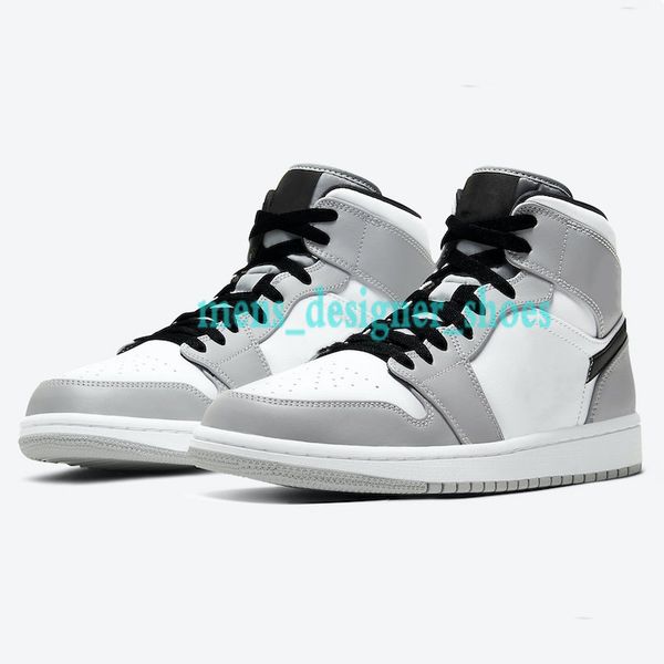 1s basketball shoes with keychain men women mid light smoke grey chicago toe twist sneakers mid se usa multi-color trainerslilc
1s basketball shoes with keychain men women mid light smoke grey chicago toe twist sneakers mid se usa multi-color trainerslilc