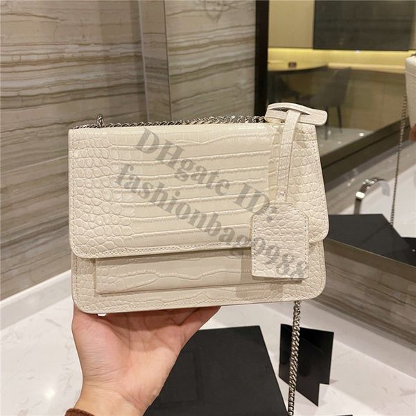 luxurious designer envelope alligator crossbody bags for women small size 22*16cm come with dust bag and box brand ladies black ivory chains
luxurious designer envelope alligator crossbody bags for women small size 22*16cm come with dust bag and box brand ladies black ivory chains