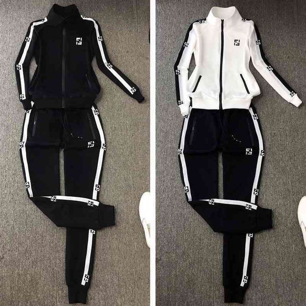 2022 factory wholesale new autumn pure cotton sportswear set women's casual team wear two piece set fashion, Gray
2022 factory wholesale new autumn pure cotton sportswear set women's casual team wear two piece set fashion, Gray