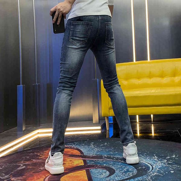 jean blue light spring brem summer 2021 tide marks high puncture wound impression jeans hole men's torn denim pants for man
jean blue light spring brem summer 2021 tide marks high puncture wound impression jeans hole men's torn denim pants for man
