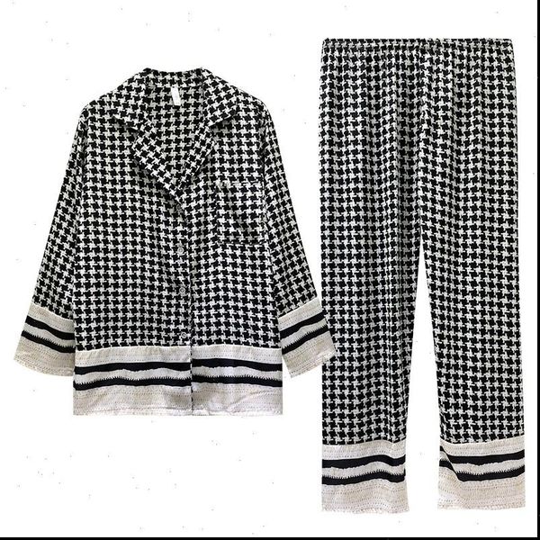 pajamas print houndstooth nightwear silky womens sleepwears satin pijamas suit casual loose 2pcs shirt amp pant spring home clothes, Black;red
pajamas print houndstooth nightwear silky womens sleepwears satin pijamas suit casual loose 2pcs shirt amp pant spring home clothes, Black;red
