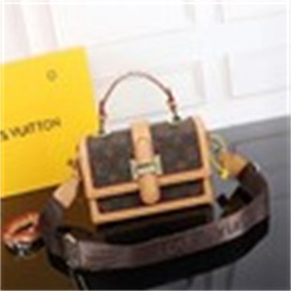 m44231 saddle bag women handbags bags handles shoulder bags totes evening cross body bag 5h92, Red;black
m44231 saddle bag women handbags bags handles shoulder bags totes evening cross body bag 5h92, Red;black